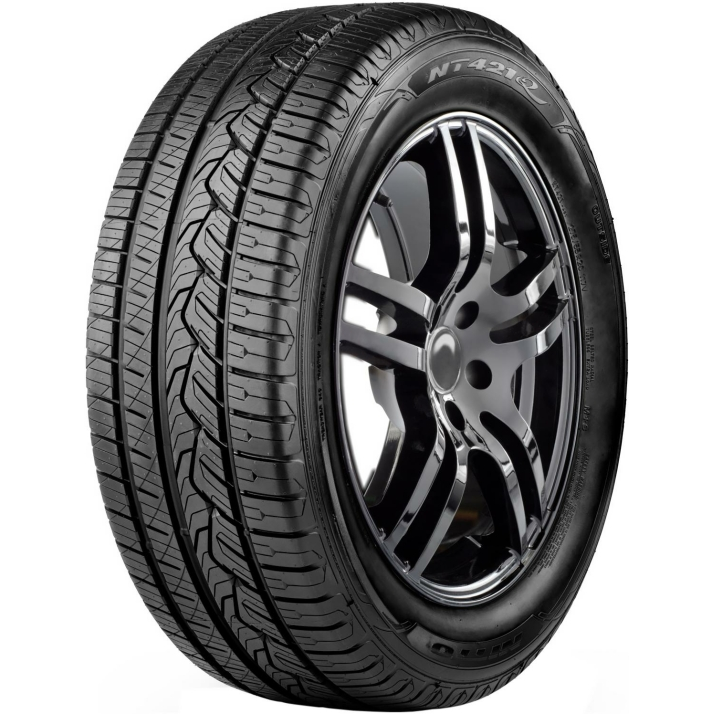 Nitto NT421Q 235/45 R19 95V