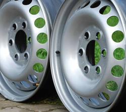 Отличие литых дисков от штампованных